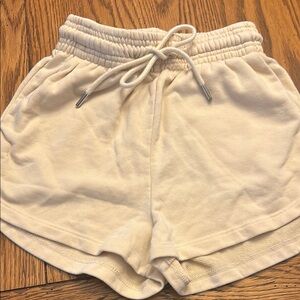 Women's Cream Shorts/3